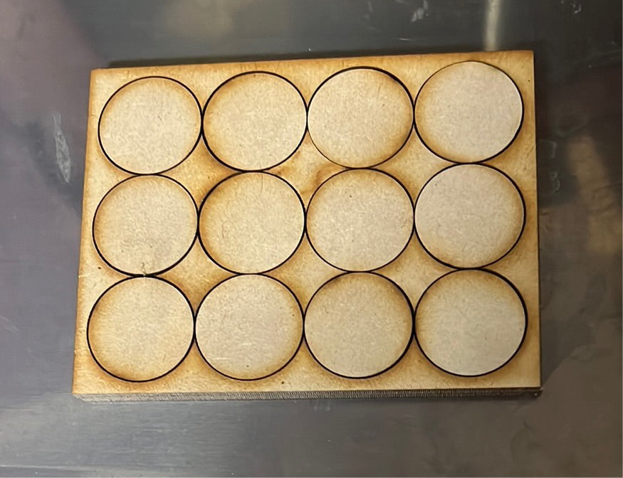 25mm round base movement tray (12 bases)